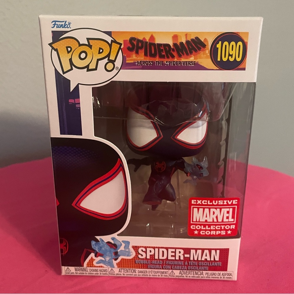 Funko Pop Marvel Spiderman Bobblehead #1090 NWOT